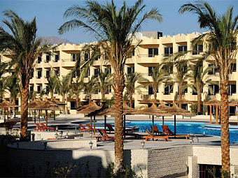 Отель AMWAJ BLUE BEACH RESORT & SPA 5*