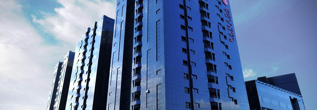  RAMADA HOTEL & SUITES 4*