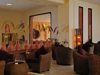 Отель SAFIRA PALMS 4*
