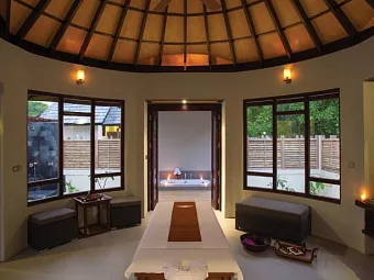 Отель ATMOSPHERE KANIFUSHI 5*