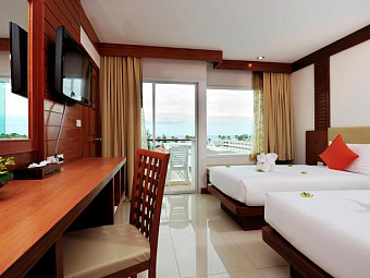 BAUMANCASA KARON BEACH RESORT 3*