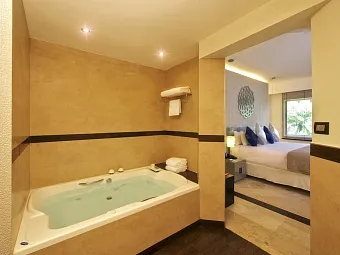 Отель OCEAN MAYA ROYALE 5*