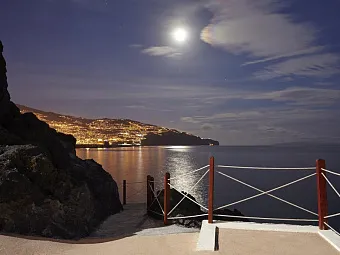 Отель CLIFF BAY 5*