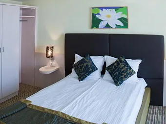 Отель SLAVUNA 3*