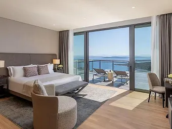 Six bedroom duplex apartment with pool