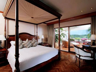 THE ROYAL PHUKET YACHT CLUB 5*