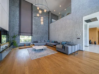 THE NORM COLLECTION DOOR'A 5*