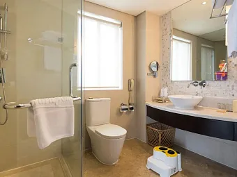 HOWARD JOHNSON RESORT SANYA BAY 5*
