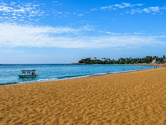 Отель CALAMANDER UNAWATUNA BEACH 3*