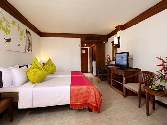 KAMALA BEACH HOTEL & RESORT 4*