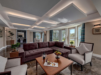 Platinum Villa Suite