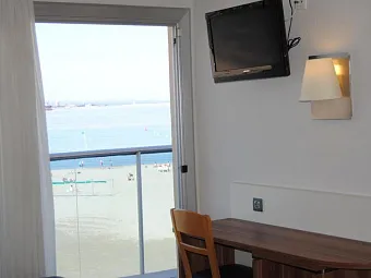 отель GOLDEN DONAIRE BEACH 3*