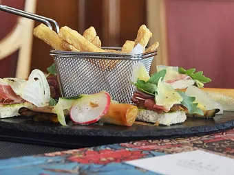 Отель REAL PALACIO 5*