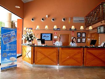 OHTELS VILLA ROMANA 4* (ех VILLA ROMANA)