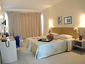 TOFINIS HOTEL 4*