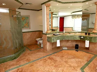  Отель RAMADA BEACH HOTEL AJMAN 4*