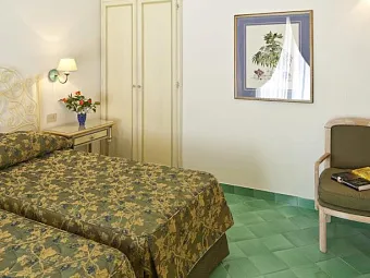 Отель IL MORESCO 5*