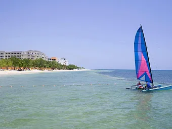 Отель IBEROSTAR ROSE HALL BEACH 5*