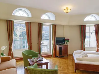 Отель GRAND HOTEL ZELL AM SEE 4*
