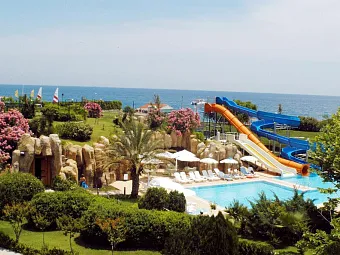 Отель QUEEN'S PARK LE JARDIN 5*
