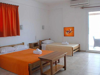 AITHRIO HOTEL 2+*