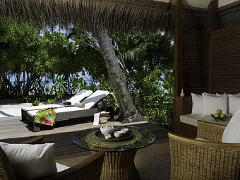 Отель KURAMATHI ISLAND RESORT 4*