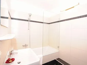 Отель KOENIG HOTEL 3*