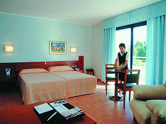 MEDPLAYA PIRAMIDE SALOU 4*