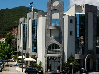 BLUE STAR HOTEL BUDVA 4*