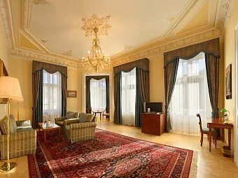 GRANDHOTEL PUPP 5*