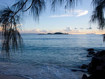 CASTELLO BEACH PRASLIN 4*