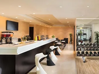 Отель THE AJMAN PALACE 5*