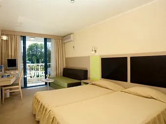 Отель SLAVUNA 3*