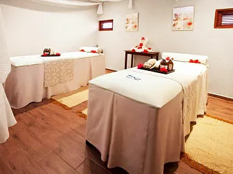 Отель CATALONIA GRAN DOMINICUS 4*