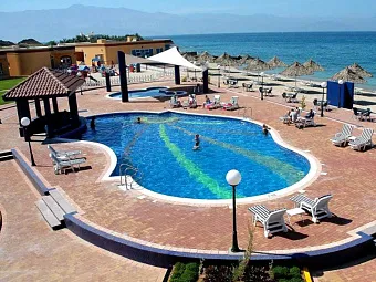 Отель ROYAL BEACH HOTEL & RESORT 4*
