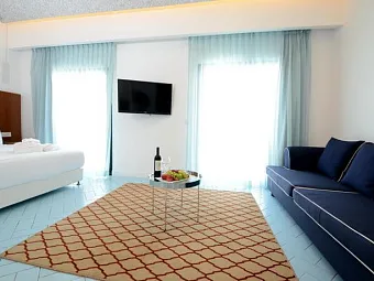 Отель SOLEIL BOUTIQUE HOTEL 4*