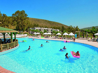 CRYSTAL GREEN BAY RESORT & SPA 5*
