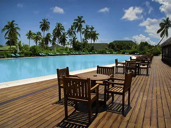 Отель HERATHERA ISLAND RESORT 4*