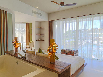 Отель THE SHELLS RESORT & SPA PHU QUOC 5*