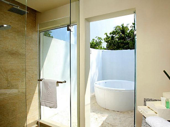 CENTARA RAS FUSHI RESORT & SPA 4*