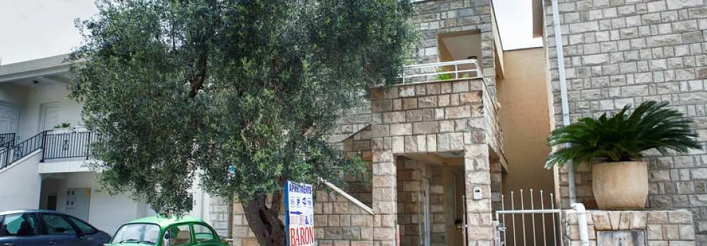 BARON APPARTAMENTS  3+*, Черногория, Святой Стефан.