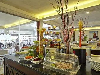 CORAL SANDS HOTEL 3*