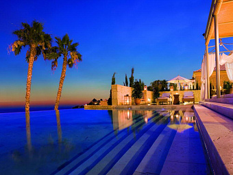 GRAN HOTEL BAHIA DEL DUQUE RESORT5*