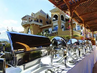 Отель LA RESIDENCE DES CASCADES 5*