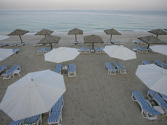   RAMADA BEACH HOTEL AJMAN 4*