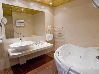 НАДЕЖДА. SPA & МОРСКОЙ РАЙ 5*