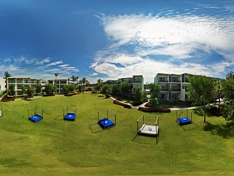Отель HOLIDAY INN RESORT PHUKET MAI KHAO BEACH 4*